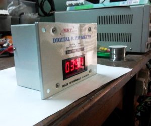 Krupp-Engine-R.P.M-Meter-3